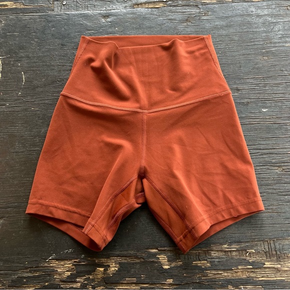 SOLD lululemon align short 4” - Picture 4 of 6